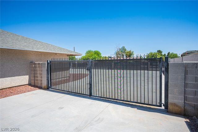 5240 East Monroe Avenue, Las Vegas, NV 89110