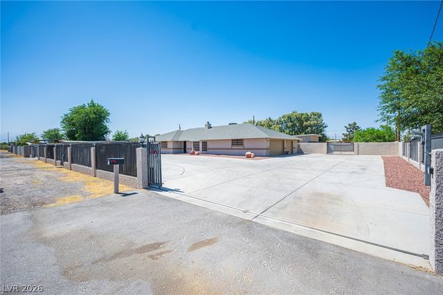 5240 East Monroe Avenue, Las Vegas, NV 89110