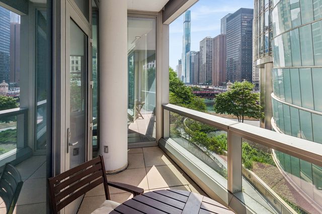 403 N Wabash Avenue 3A, Chicago, IL 60611