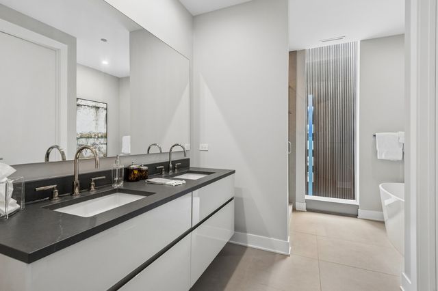 403 N Wabash Avenue 3A, Chicago, IL 60611