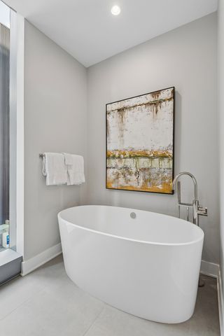 403 N Wabash Avenue 3A, Chicago, IL 60611