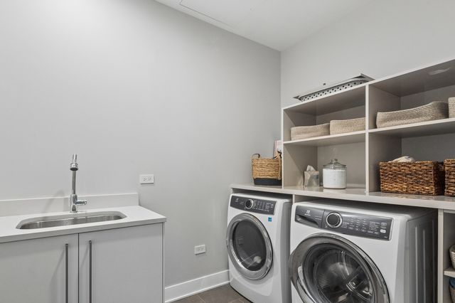 403 N Wabash Avenue 3A, Chicago, IL 60611