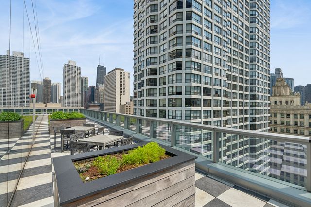 403 N Wabash Avenue 3A, Chicago, IL 60611