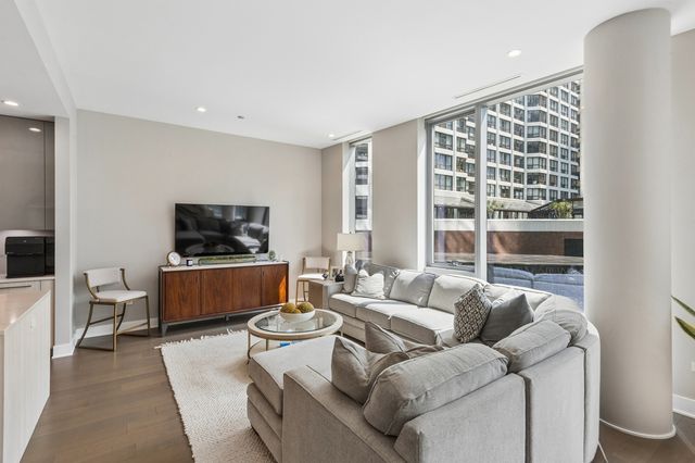 403 N Wabash Avenue 3A, Chicago, IL 60611