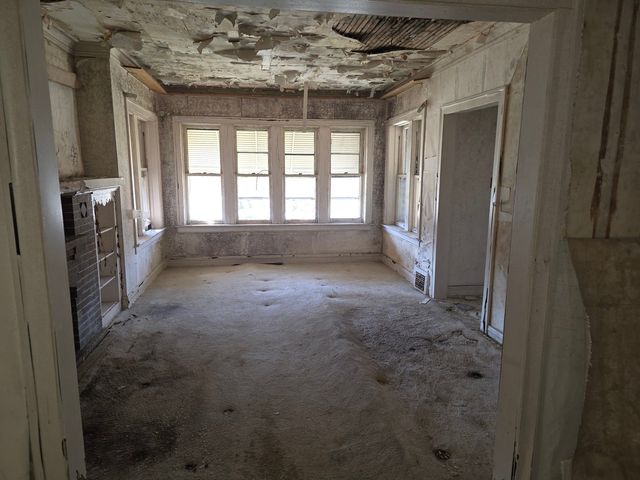 7923 S Calumet Avenue, Chicago, IL 60619