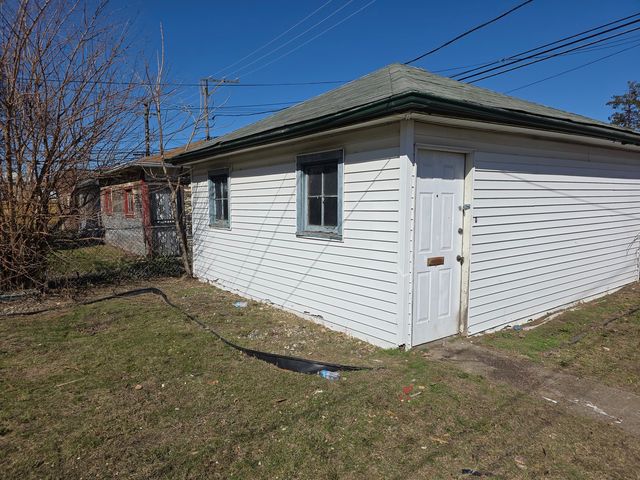 7923 S Calumet Avenue, Chicago, IL 60619