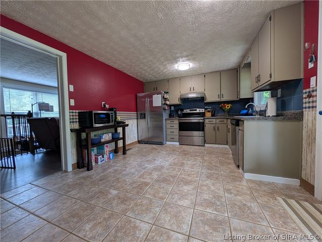 8937 Rufing Road, Greenville, IN 47124