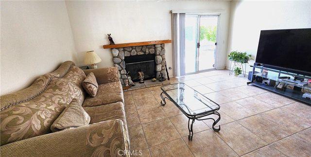 5740 Valerie, San Bernardino, CA 92407