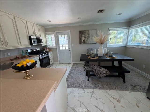 5021 Brayton, Long Beach, CA 90807