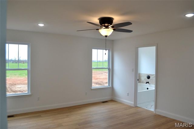 824 Barclay Drive, Farmington, MO 63640