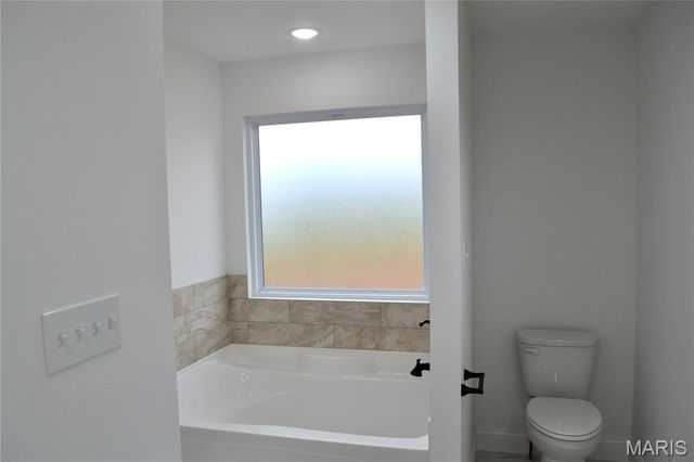 824 Barclay Drive, Farmington, MO 63640