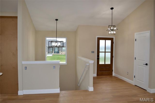 824 Barclay Drive, Farmington, MO 63640