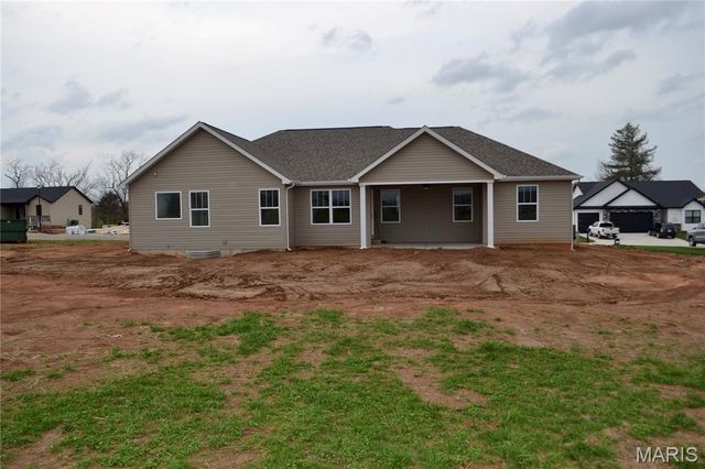 824 Barclay Drive, Farmington, MO 63640