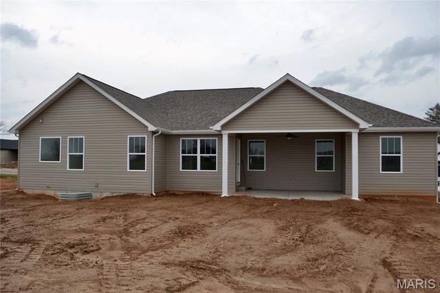 824 Barclay Drive, Farmington, MO 63640