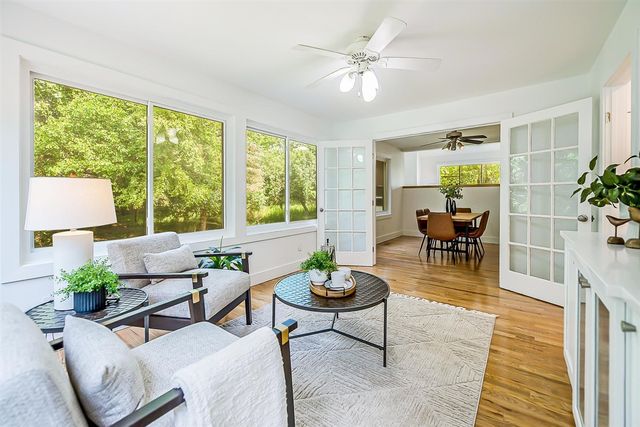3999 Edmonton Court, Ann Arbor, MI 48103