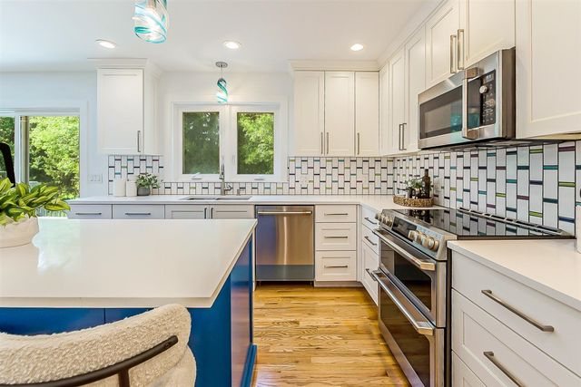3999 Edmonton Court, Ann Arbor, MI 48103