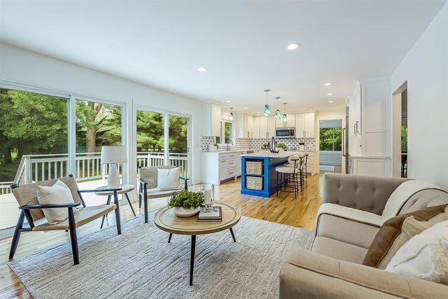 3999 Edmonton Court, Ann Arbor, MI 48103