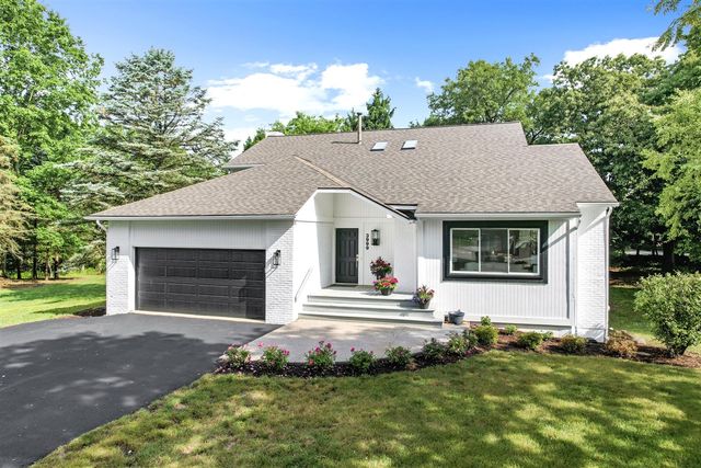 3999 Edmonton Court, Ann Arbor, MI 48103