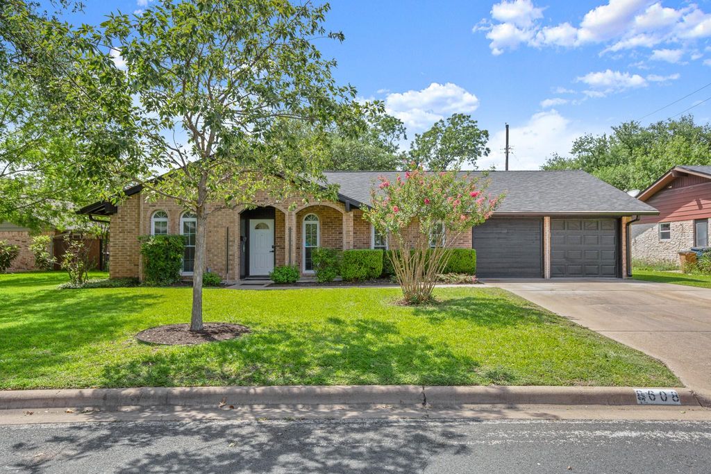 8608 Donna Gail DR, Austin, TX 78757