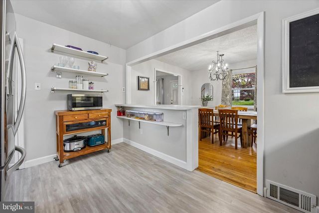 1479 N HILLS AVE, Willow Grove, PA 19090