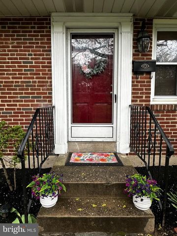 1479 N HILLS AVE, Willow Grove, PA 19090