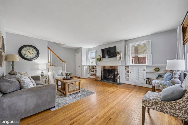 1479 N HILLS AVE, Willow Grove, PA 19090