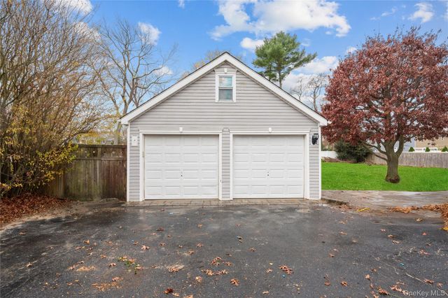 36 W 19th Street, Huntington Station, NY 11746