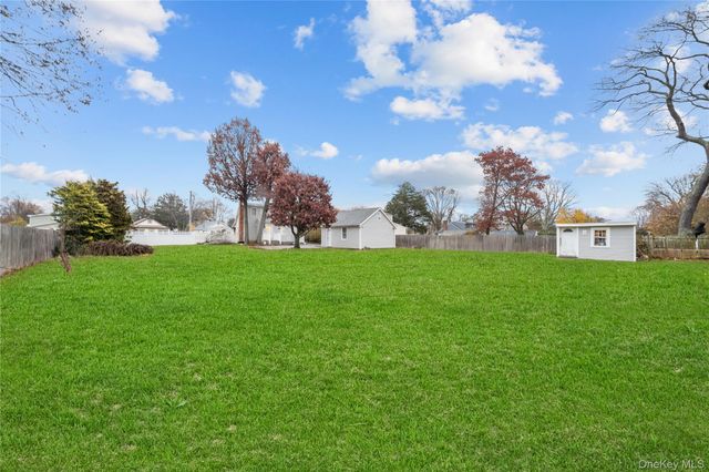 36 W 19th Street, Huntington Station, NY 11746