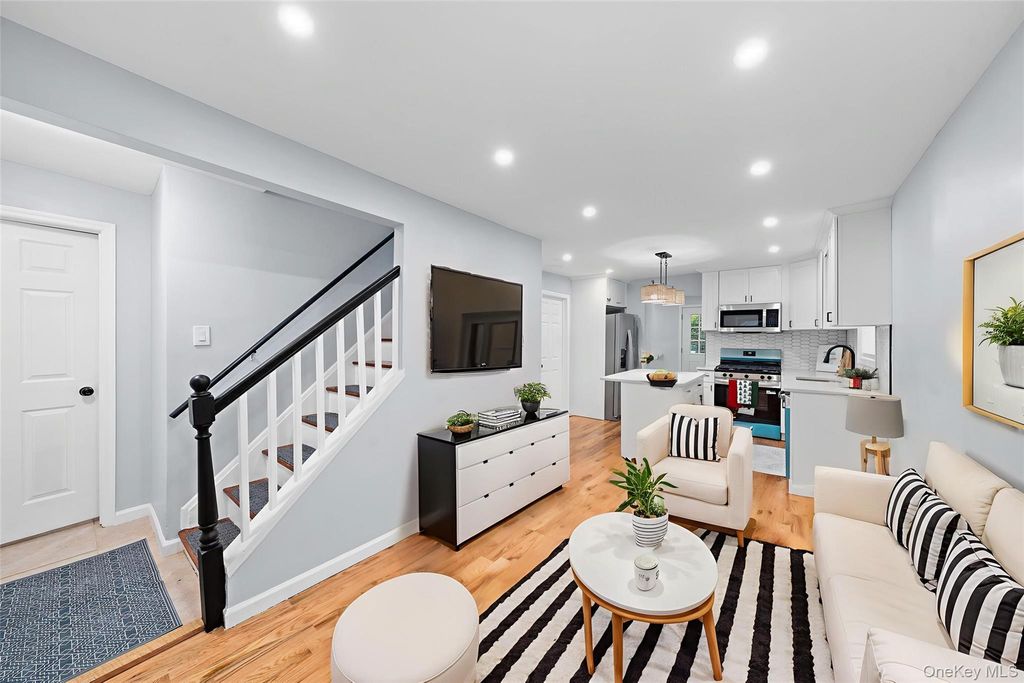 36 W 19th Street, Huntington Station, NY 11746