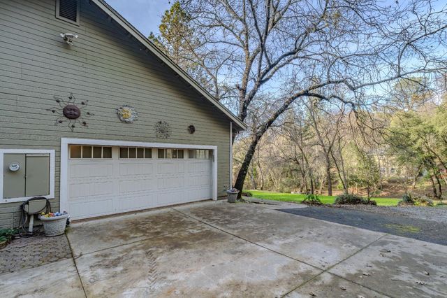 16890 Wilderness Way, Jackson, CA 95642