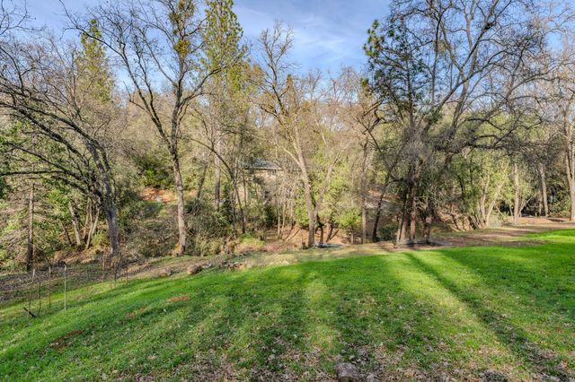 16890 Wilderness Way, Jackson, CA 95642