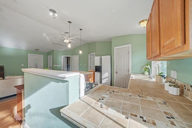 16890 Wilderness Way, Jackson, CA 95642