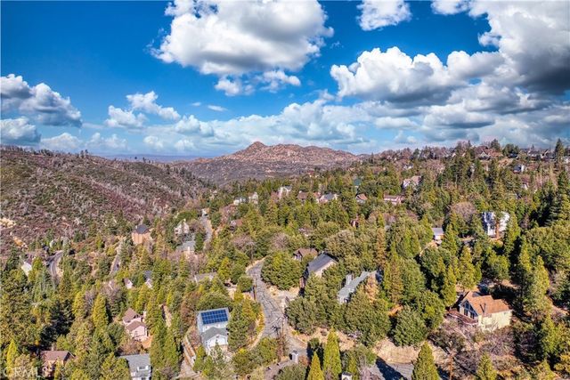 863 Grass Valley, Lake Arrowhead, CA 92352