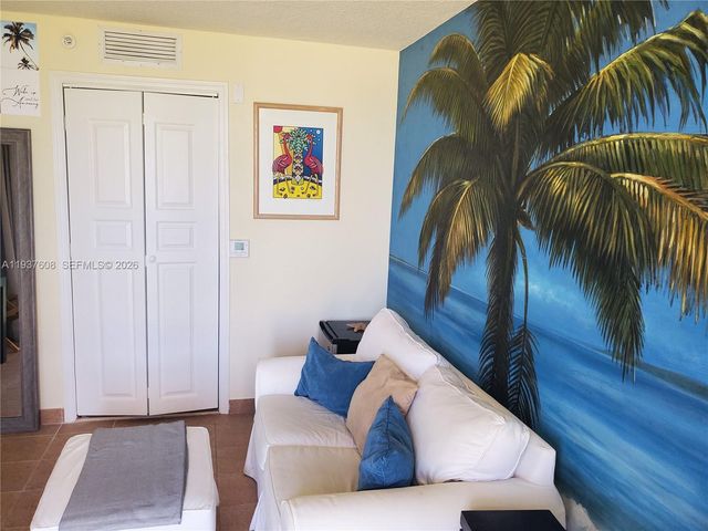 17555 Collins Avenue 308, Sunny Isles Beach, FL 33160