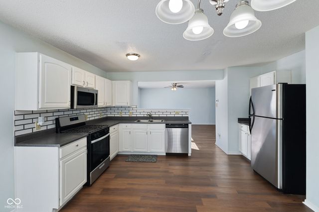 2895 Hearthside Drive, Greenwood, IN 46143