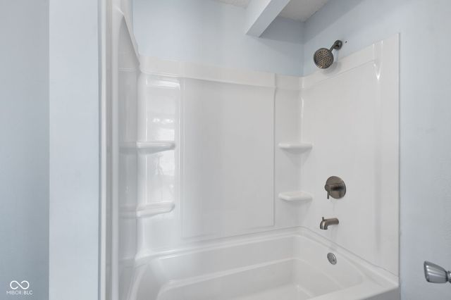 2895 Hearthside Drive, Greenwood, IN 46143