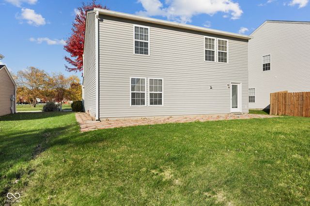2895 Hearthside Drive, Greenwood, IN 46143