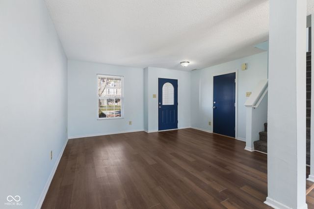 2895 Hearthside Drive, Greenwood, IN 46143