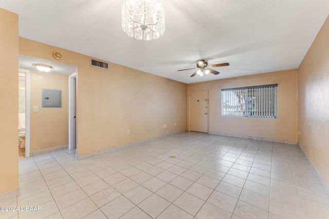 2711 N Halifax Ave Apt 282, Daytona Beach, FL 32118
