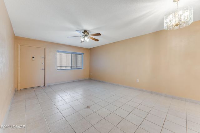 2711 N Halifax Ave Apt 282, Daytona Beach, FL 32118