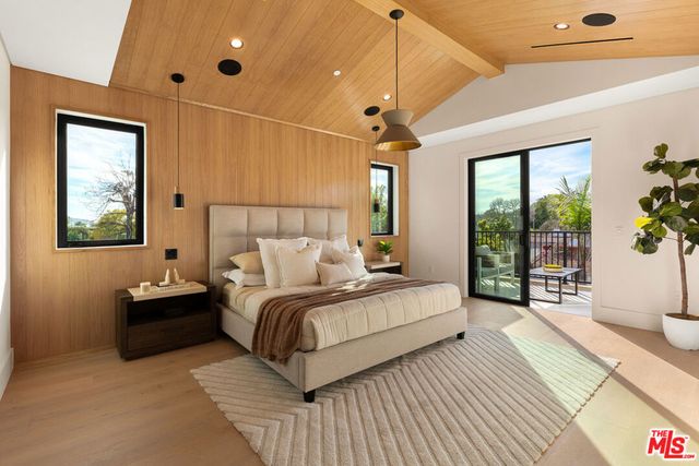 1621 S Garth Avenue, Los Angeles, CA 90035