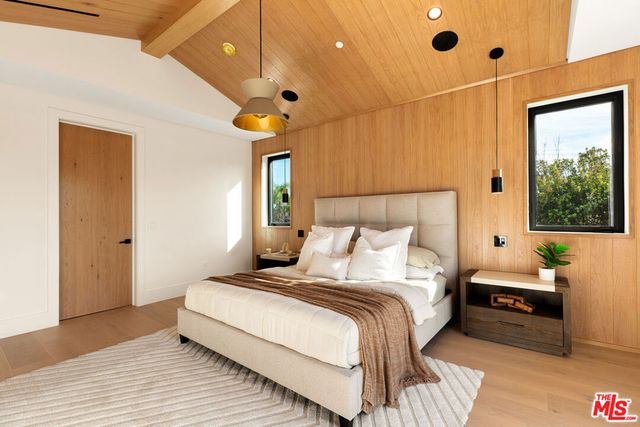 1621 S Garth Avenue, Los Angeles, CA 90035