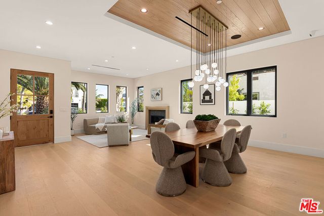 1621 S Garth Avenue, Los Angeles, CA 90035