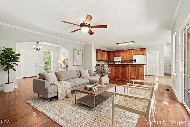 606 Old Chestnut Crossing, Moncure, NC 27559