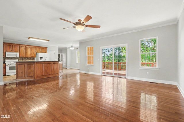 606 Old Chestnut Crossing, Moncure, NC 27559