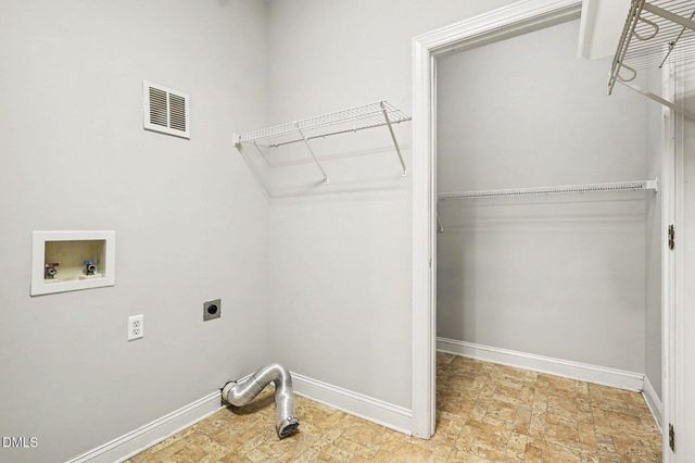 606 Old Chestnut Crossing, Moncure, NC 27559