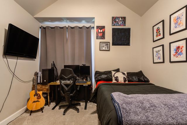 135 Calvin Drive, Wolfforth, TX 79382