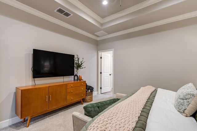 135 Calvin Drive, Wolfforth, TX 79382