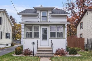 1324 E North Street, Jackson, MI 49202