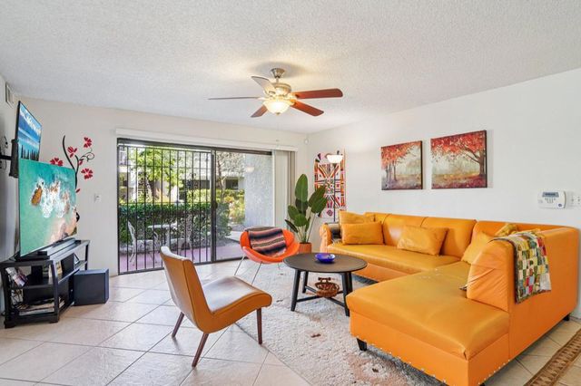 3155 E Ramon Road 311, Palm Springs, CA 92264